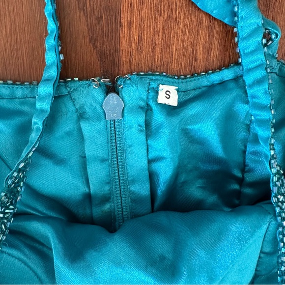 Beaded and Sequin Embellished Cropped Tank size XS - Picture 9 of 10